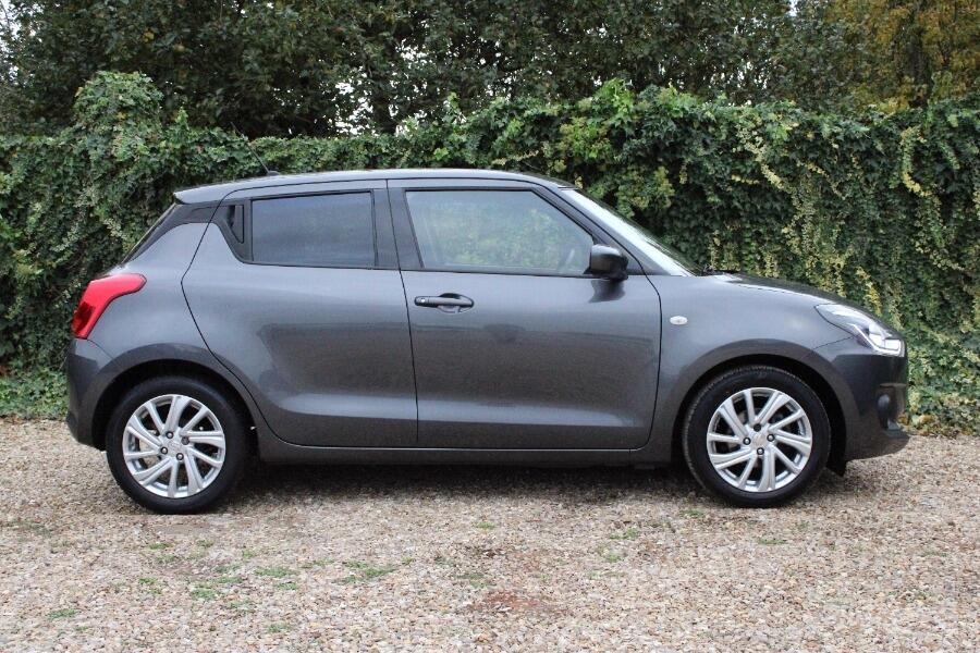 Used Suzuki Swift 2023 for sale - 76485541: Photo 3