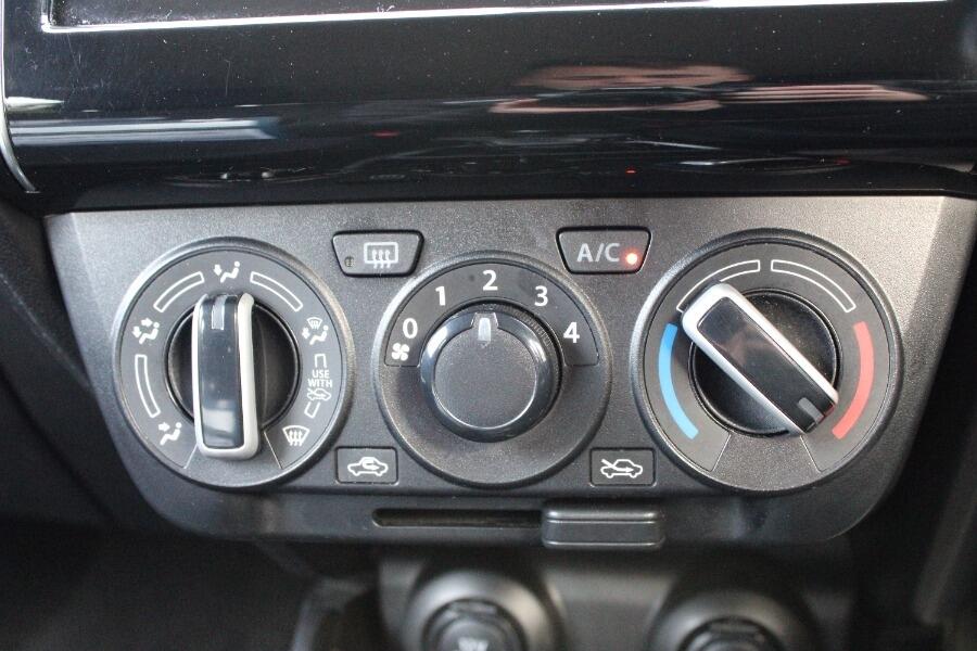 Used Suzuki Swift 2023 for sale - 76485541: Photo 30