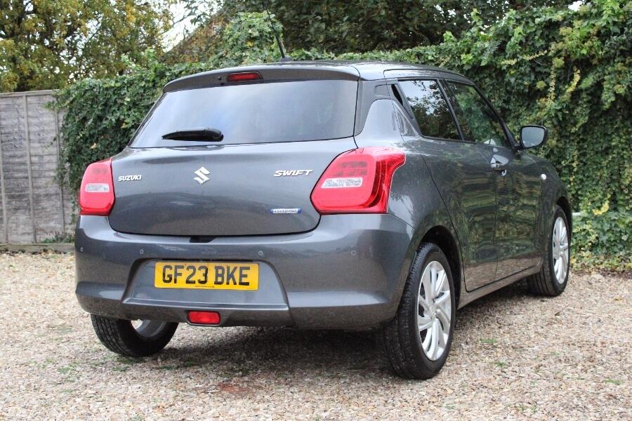 Used Suzuki Swift 2023 for sale - 76485541: Photo 4