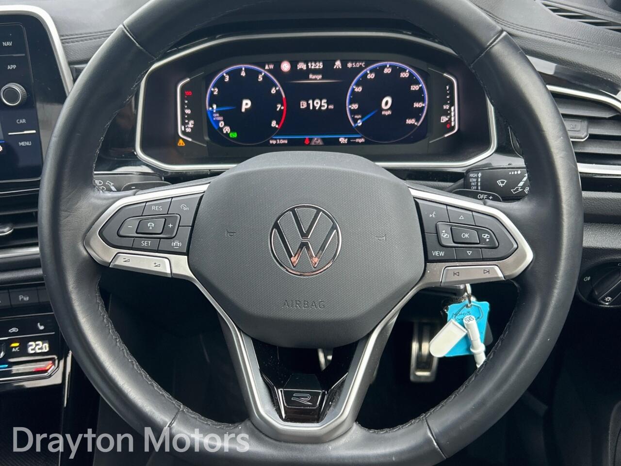 Used Volkswagen T-Roc 2024 for sale - 77358832: Photo 16