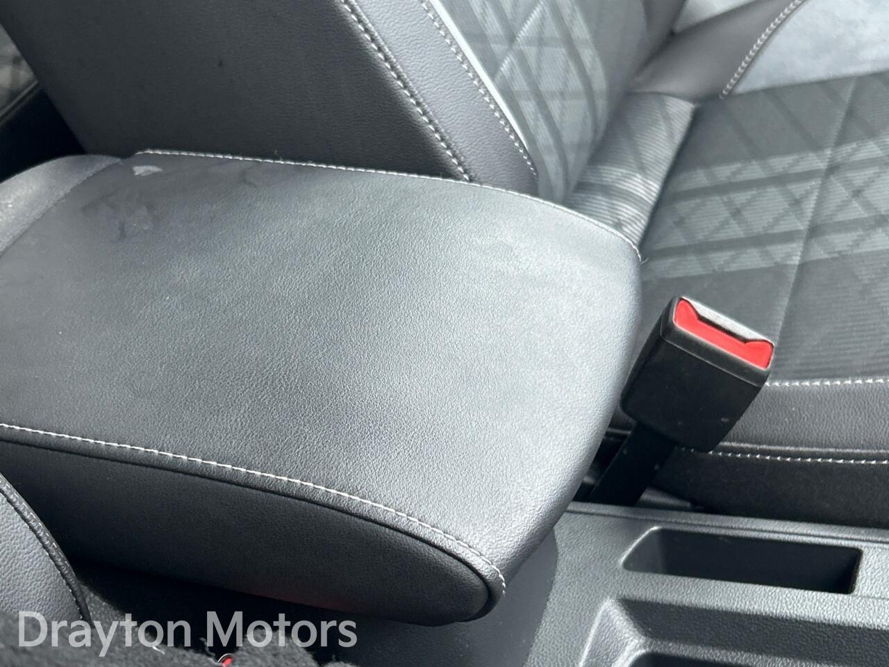 Used Volkswagen T-Roc 2024 for sale - 77358832: Photo 34