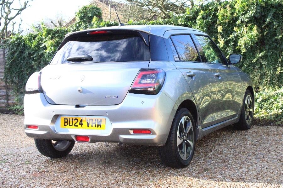 Used Suzuki Swift 2024 for sale - 77320423: Photo 4