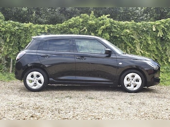 Used Suzuki Swift 2024 for sale - 75319804: Photo