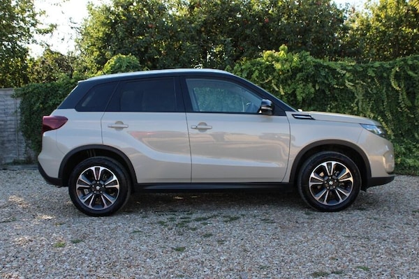 Used Suzuki Vitara 2023 for sale - 76122272: Photo 3