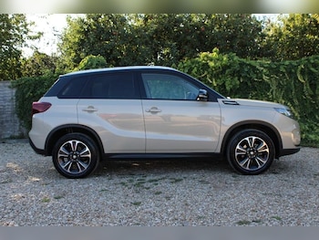 Used Suzuki Vitara 2023 for sale - 76122272: Photo 3