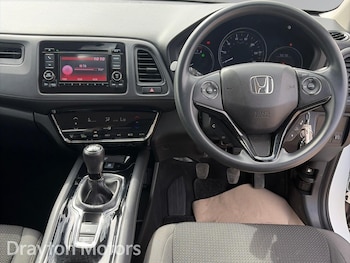 Used Honda HR-V 2019 for sale - 79337638: Photo