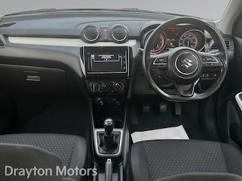 Used Suzuki Swift 2021 for sale - 77191087: Photo