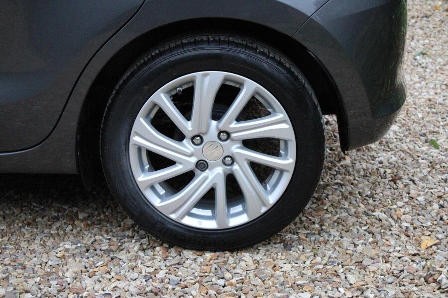 Used Suzuki Swift 2023 for sale - 76619839: Photo 11