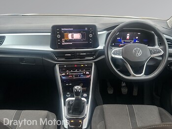 Used Volkswagen T-Roc 2024 for sale - 77345474: Photo