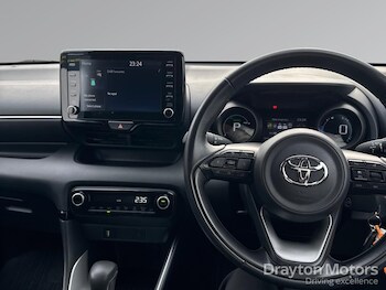 Used Toyota Yaris 2022 for sale - 78204204: Photo