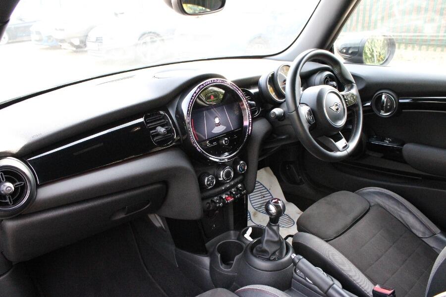 Used MINI Hatch 2022 for sale - 76499378: Photo 12