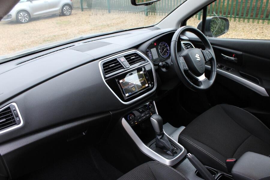 Used Suzuki SX4 S-Cross 2018 for sale - 76994445: Photo 12