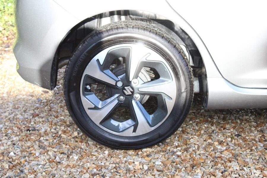 Used Suzuki Swift 2024 for sale - 76702240: Photo 11