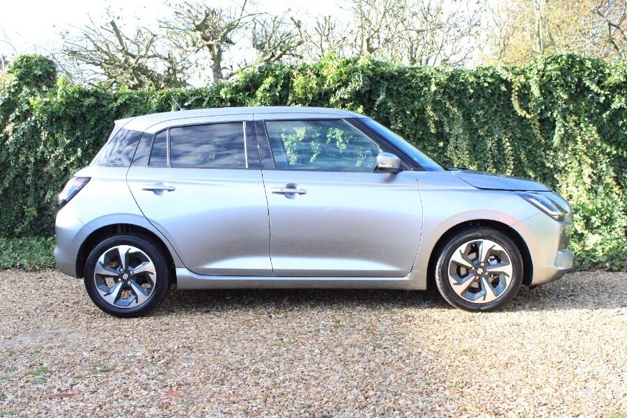 Used Suzuki Swift 2024 for sale - 76702240: Photo 3