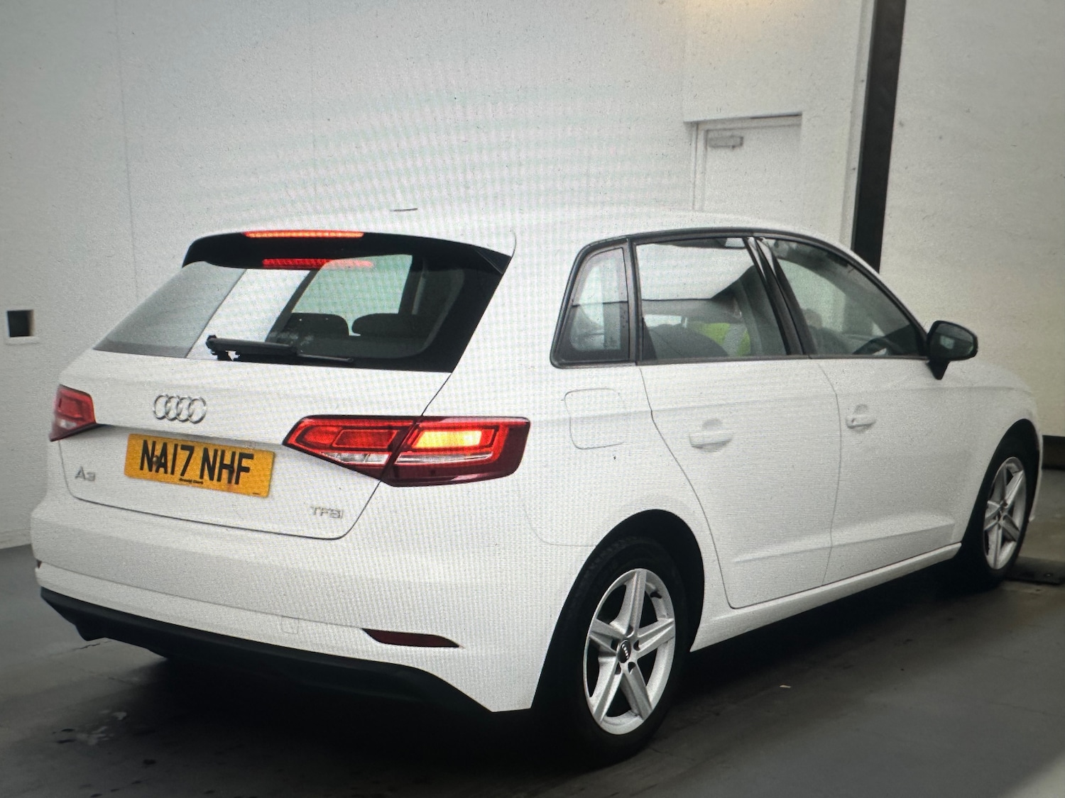 Used Audi A3 2017 for sale - 77935519: Photo 3