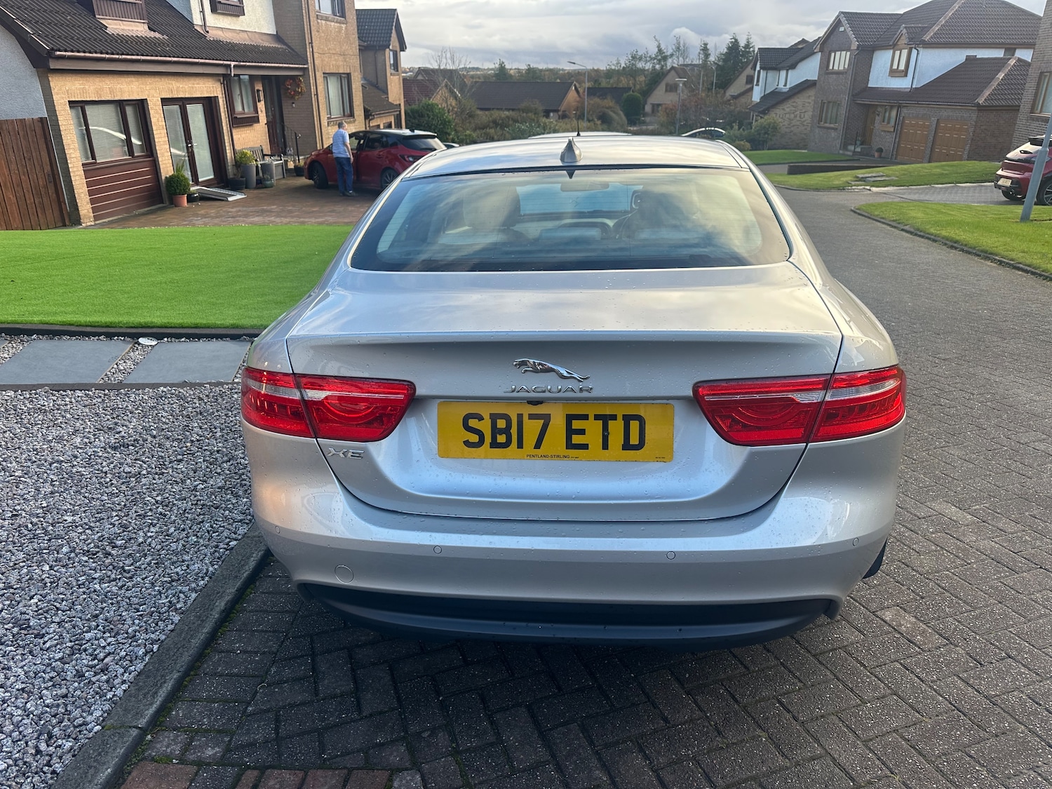 Used Jaguar XE 2017 for sale - 76405844: Photo 11