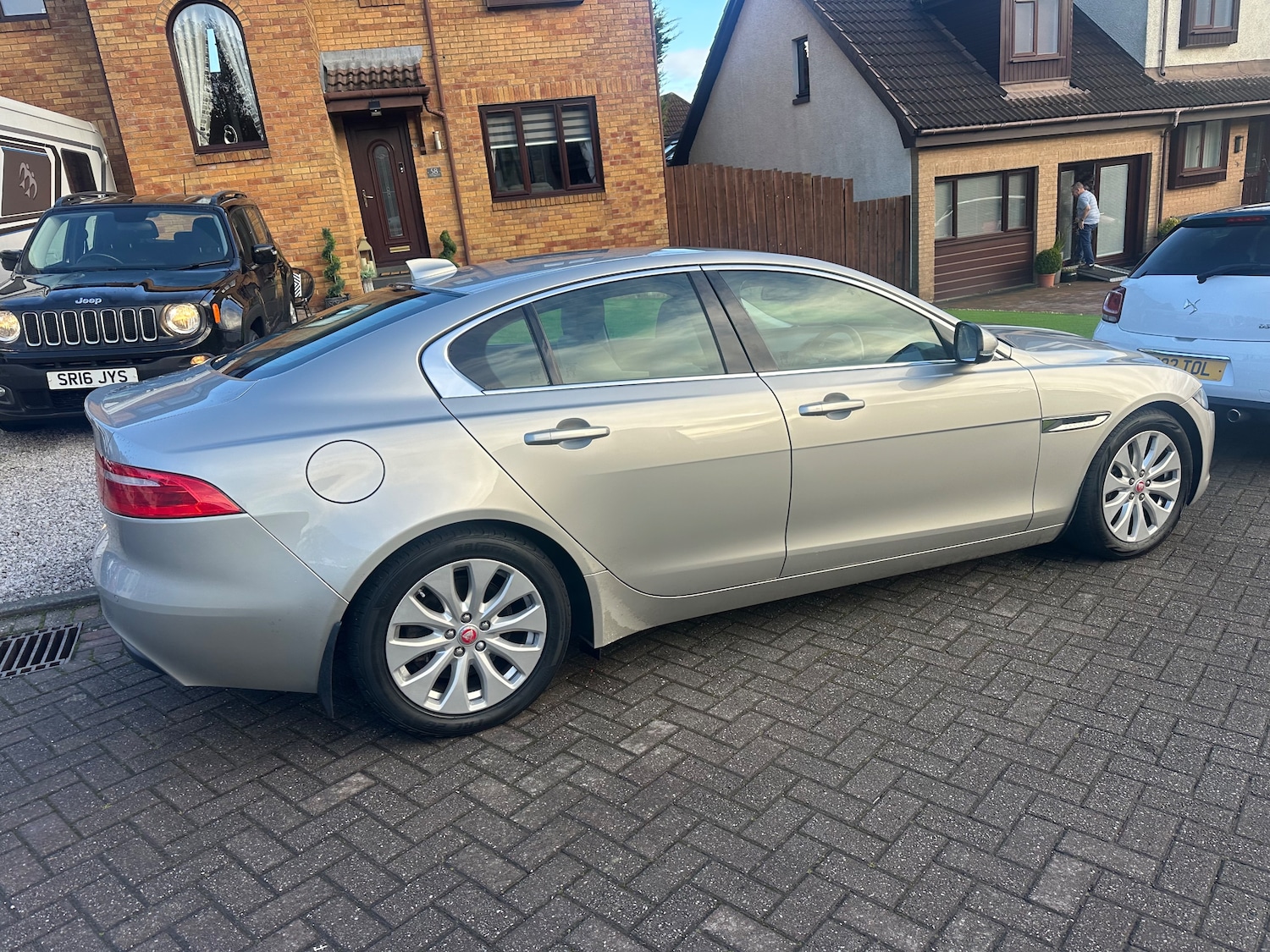 Used Jaguar XE 2017 for sale - 76405844: Photo 12