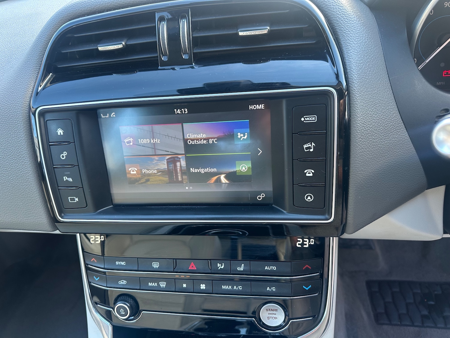 Used Jaguar XE 2017 for sale - 76405844: Photo 19