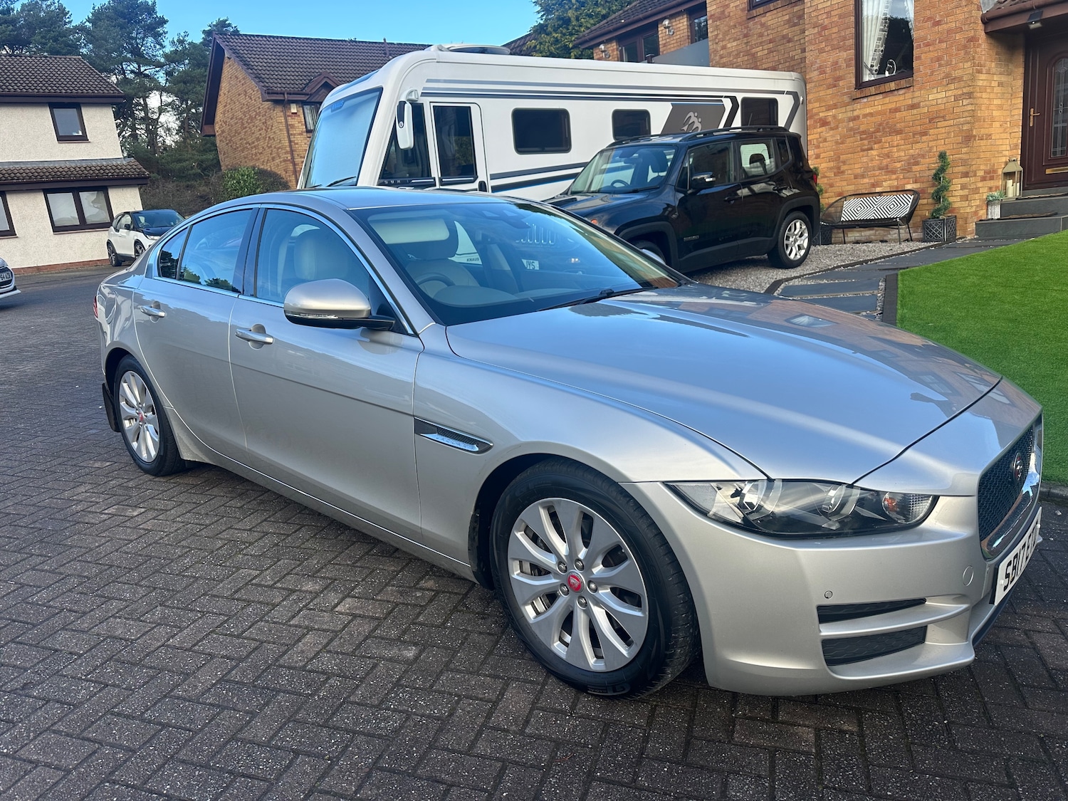Used Jaguar XE 2017 for sale - 76405844: Photo 23