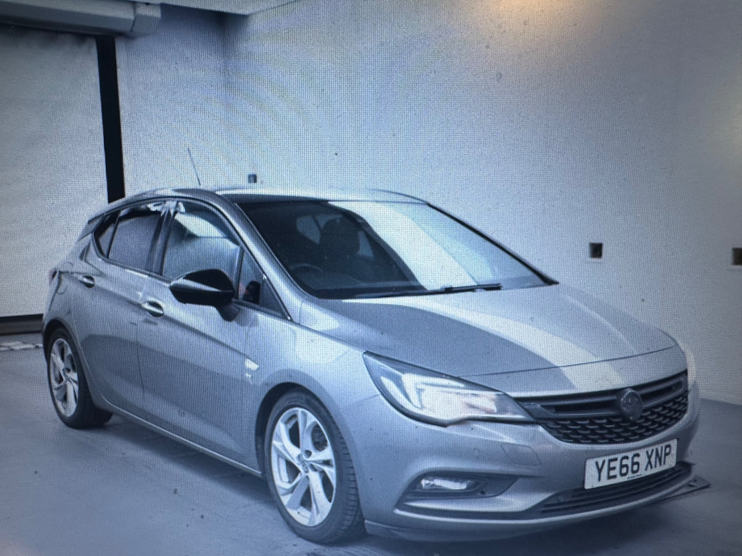 Used Vauxhall Astra 2016 for sale - 76685519: Photo 1