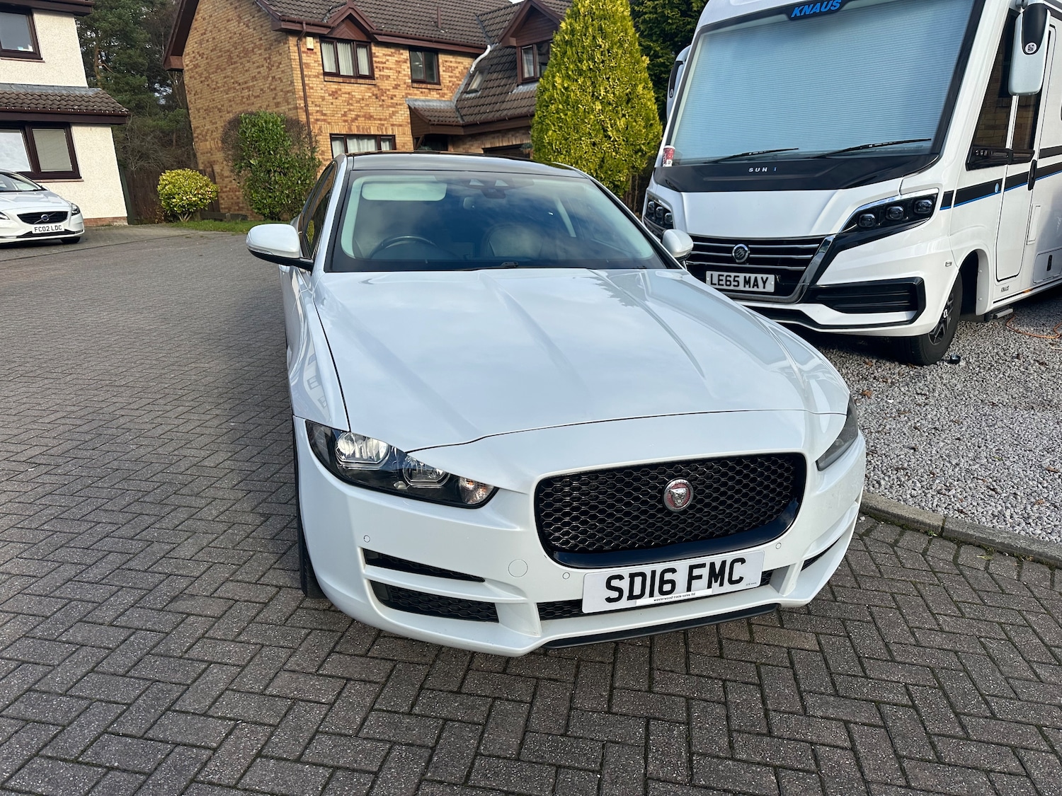 Used Jaguar XE 2016 for sale - 76586759: Photo 9