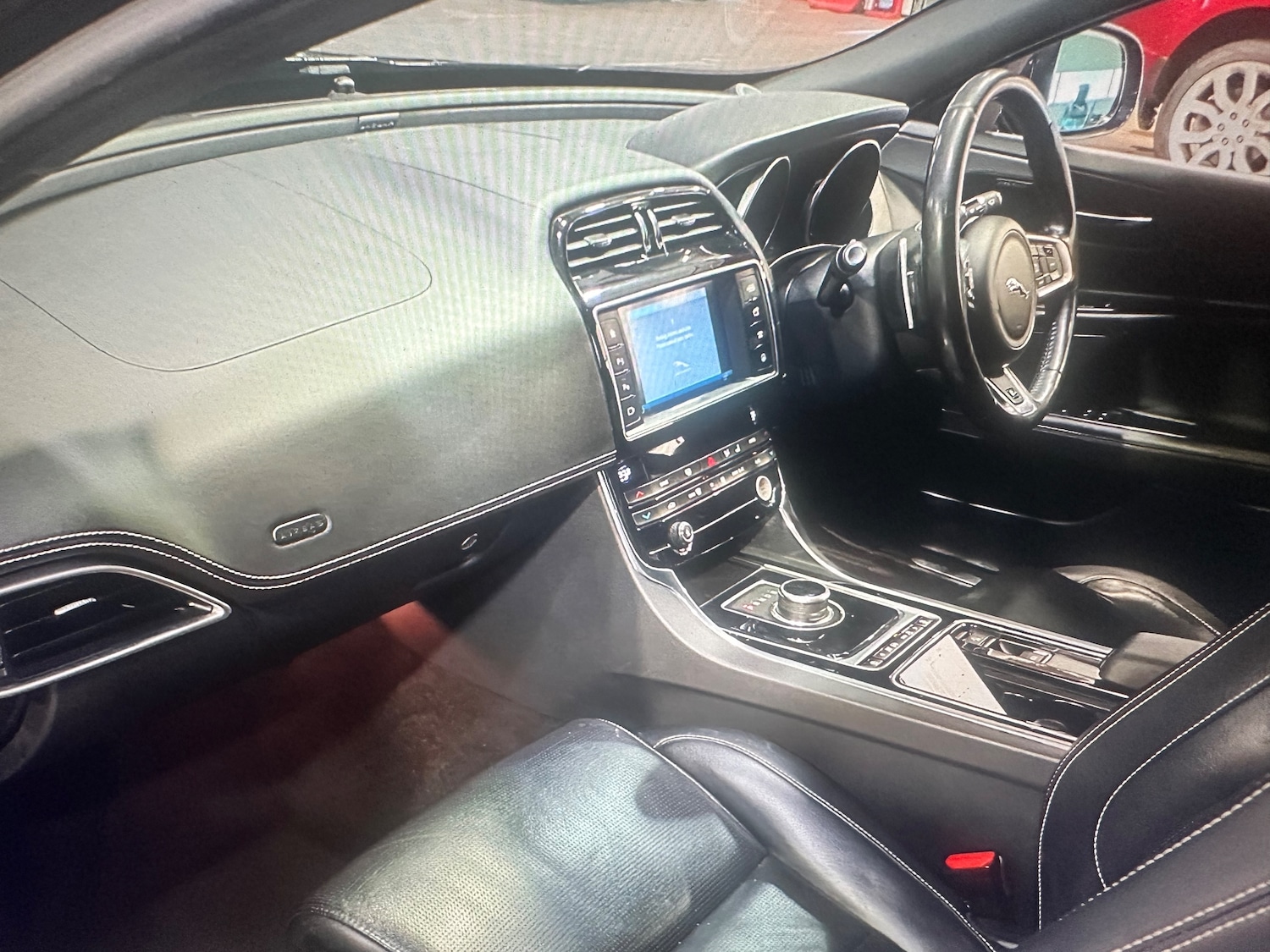 Used Jaguar XE 2017 for sale - 77226146: Photo 8