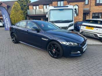 Used Jaguar XE 2017 for sale - 74438891: Photo