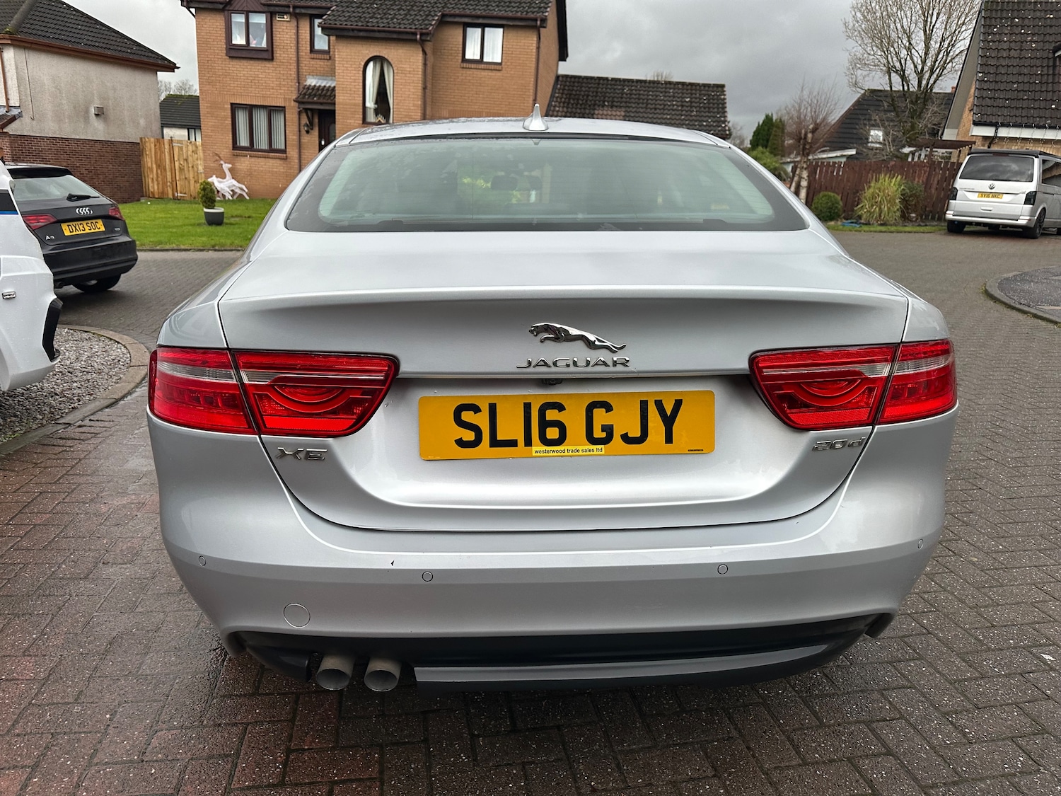 Used Jaguar XE 2016 for sale - 76739360: Photo 13