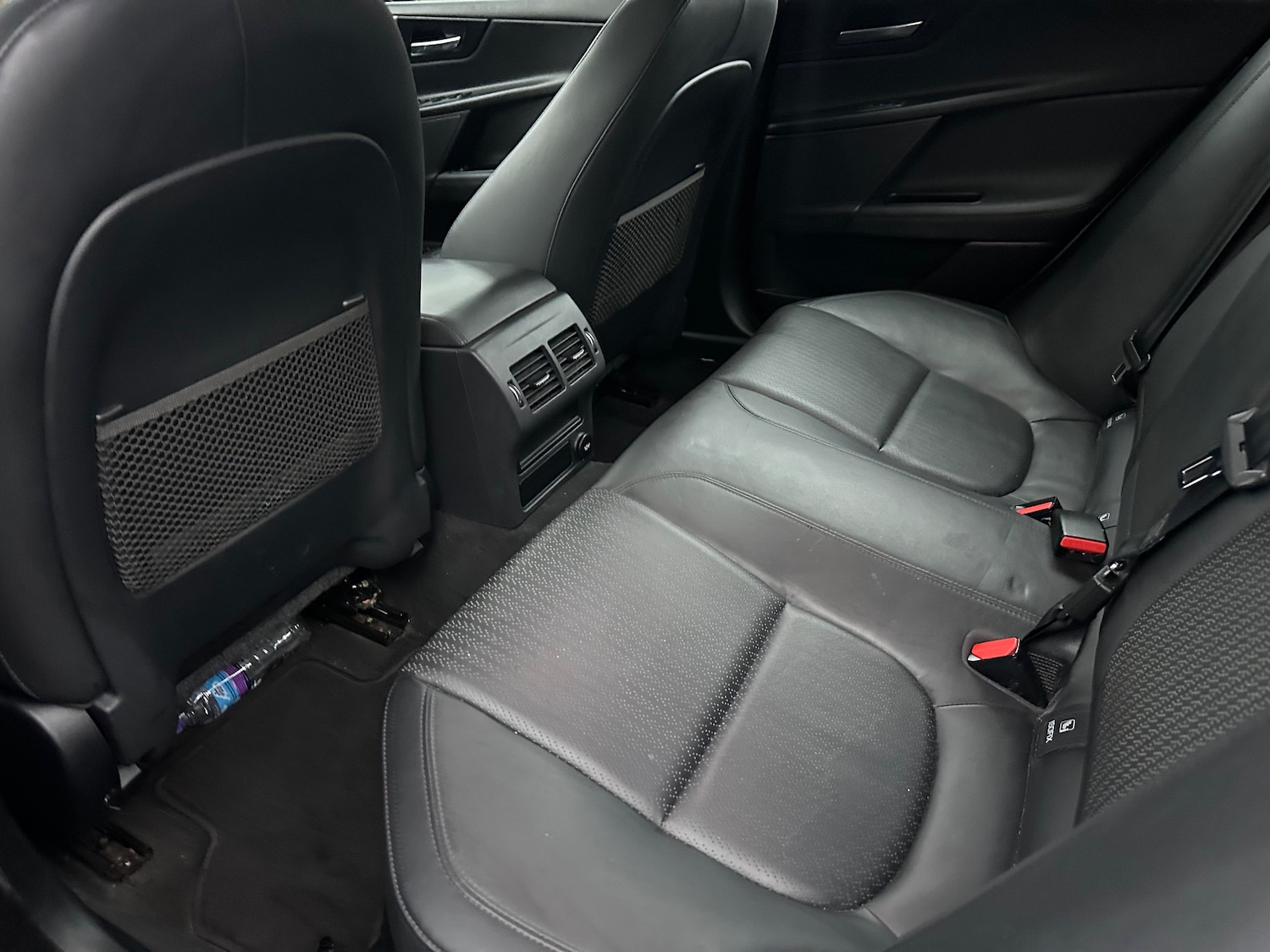 Used Jaguar XE 2016 for sale - 76739360: Photo 32