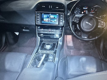 Used Jaguar XE 2016 for sale - 76739360: Photo