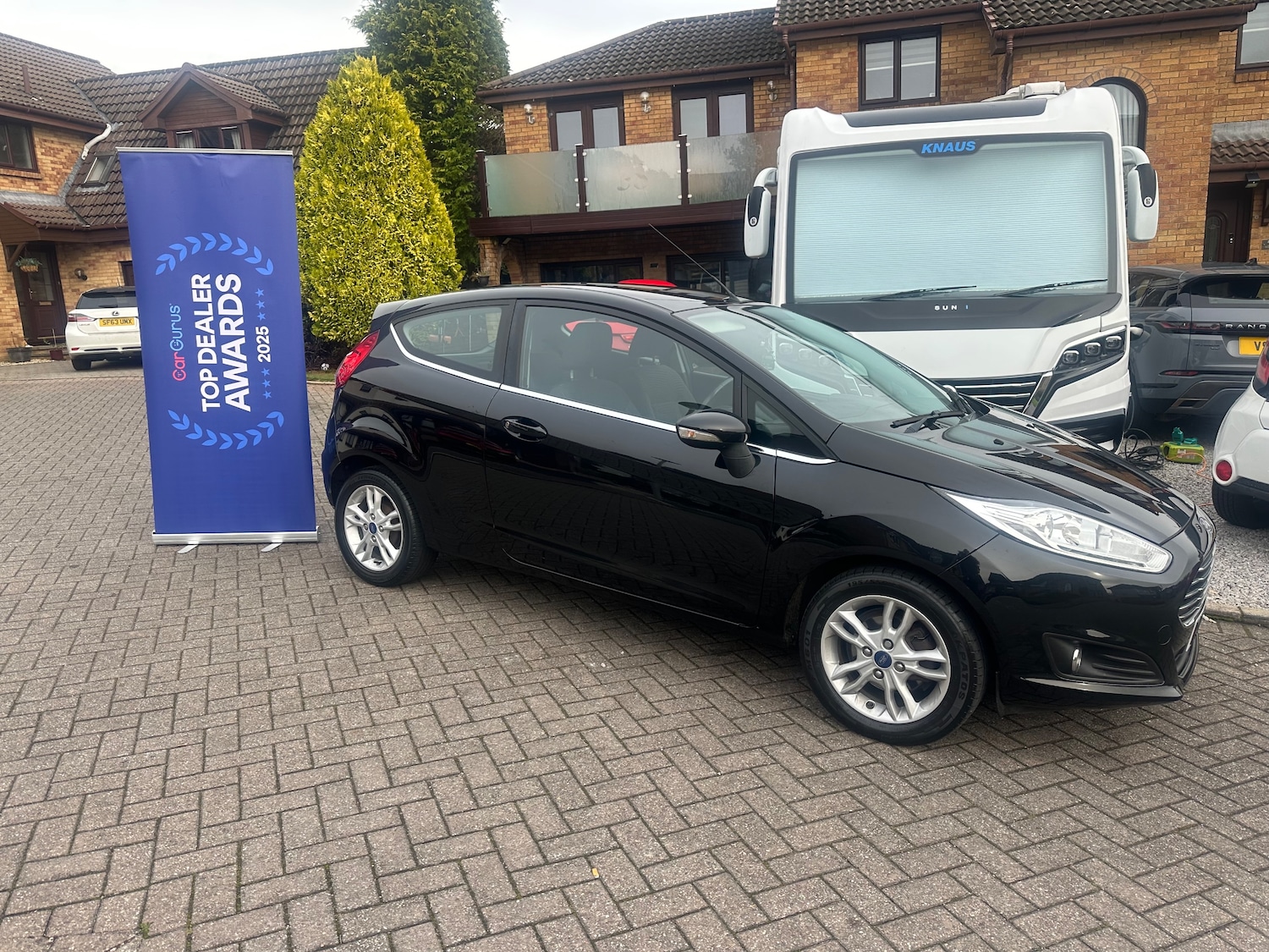 Used Ford Fiesta 2017 for sale - 76416498: Photo 1