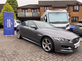 Used Jaguar XE 2018 for sale - 79687074: Photo