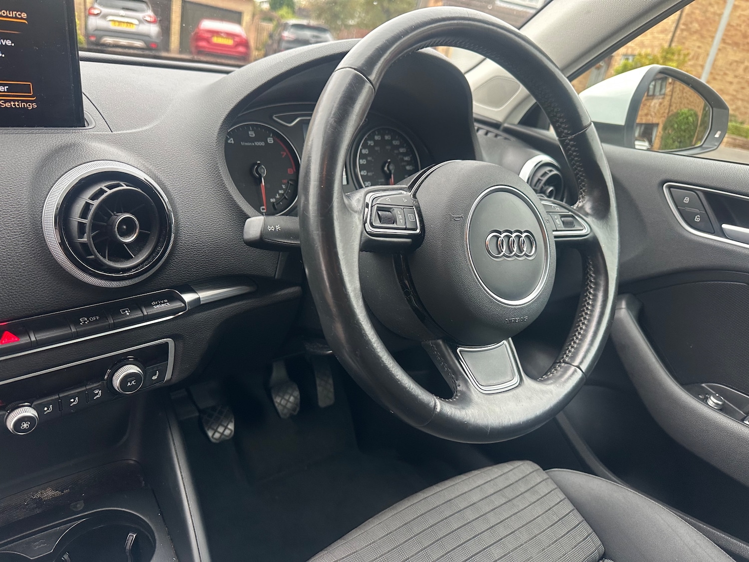 Used Audi A3 2015 for sale - 76299773: Photo 15