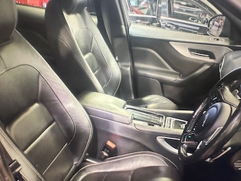 Used Jaguar F-Pace 2017 for sale - 78599165: Photo