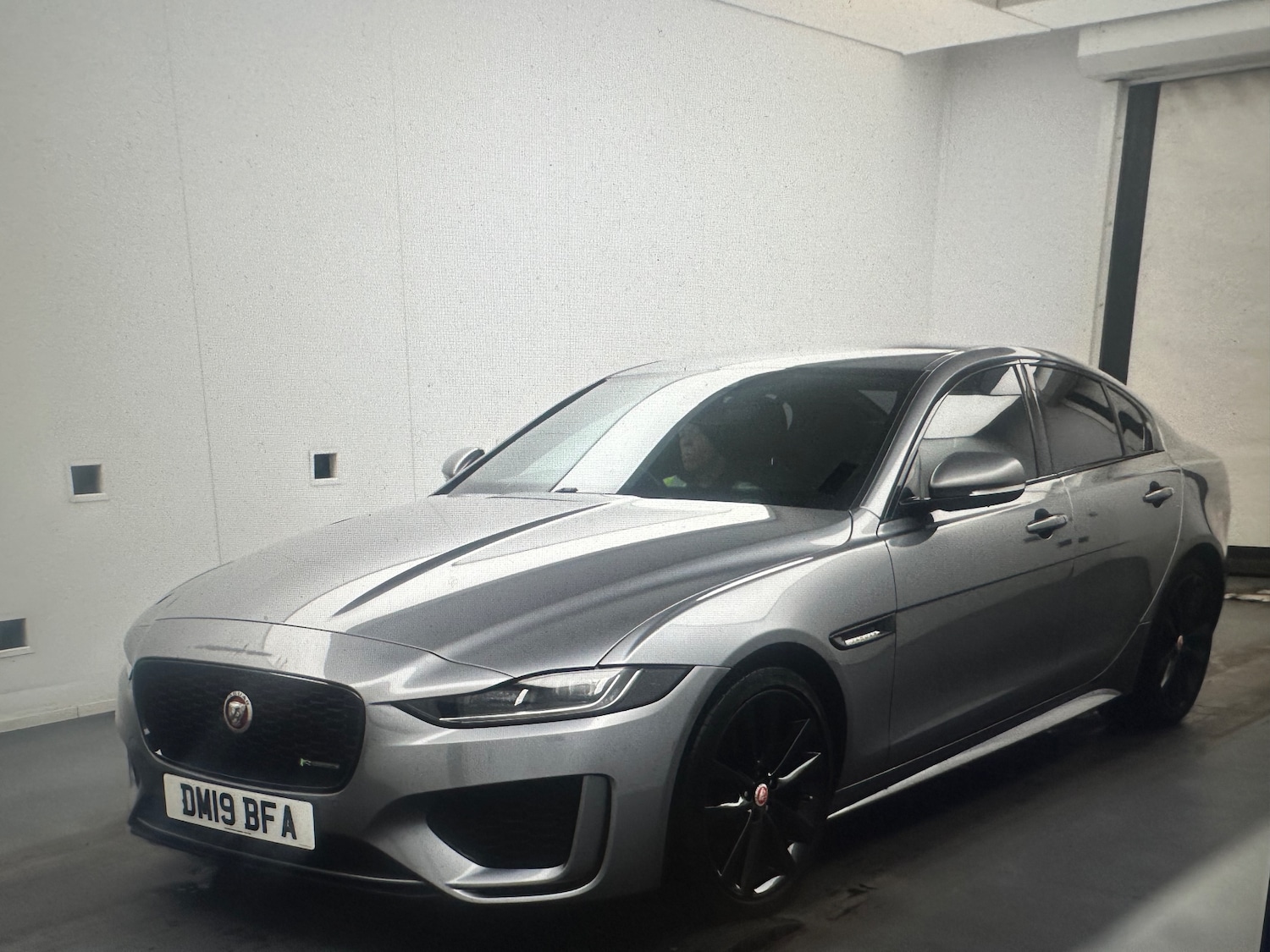Used Jaguar XE 2019 for sale - 78124833: Photo 2