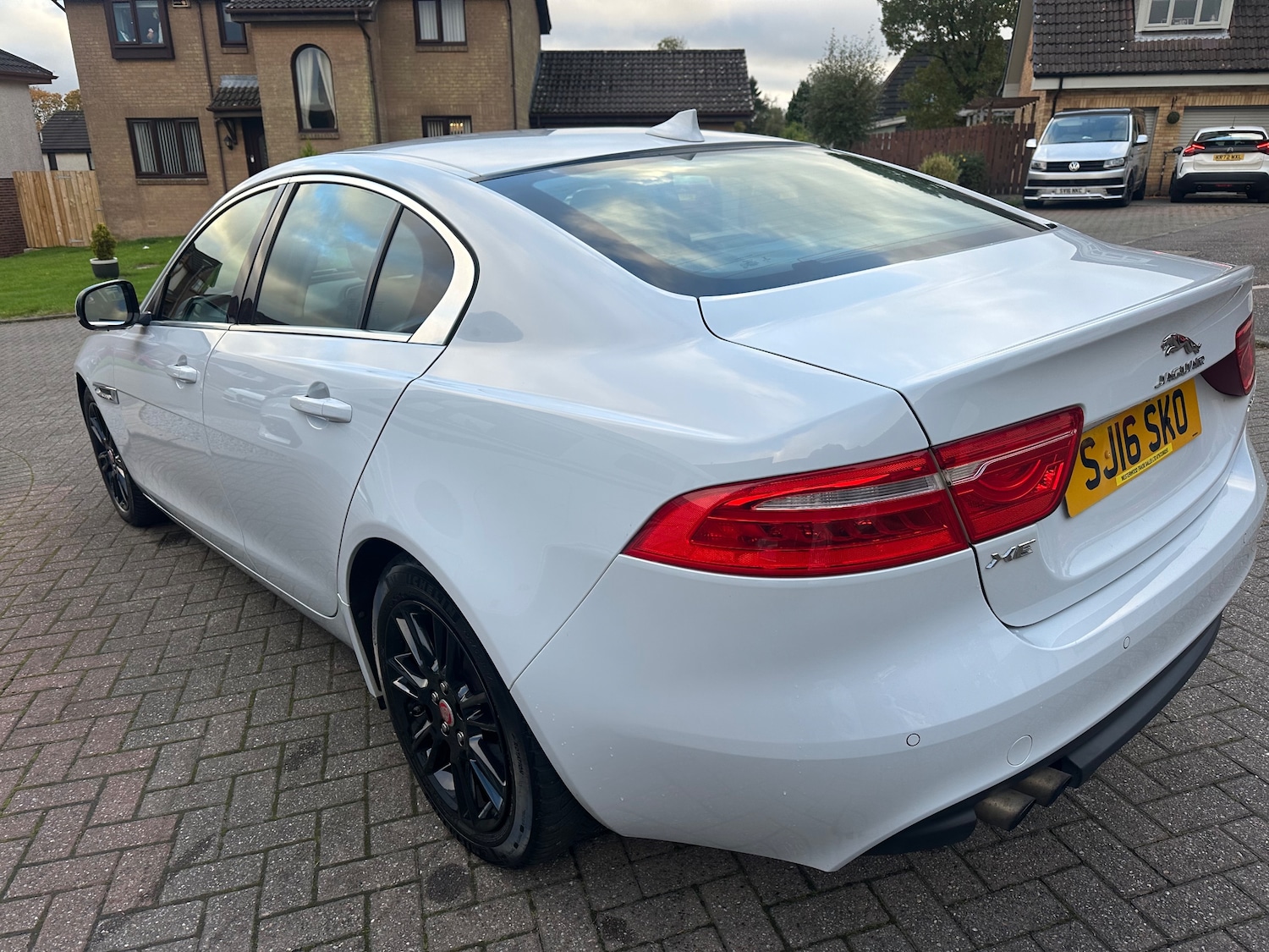 Used Jaguar XE 2016 for sale - 75598524: Photo 17