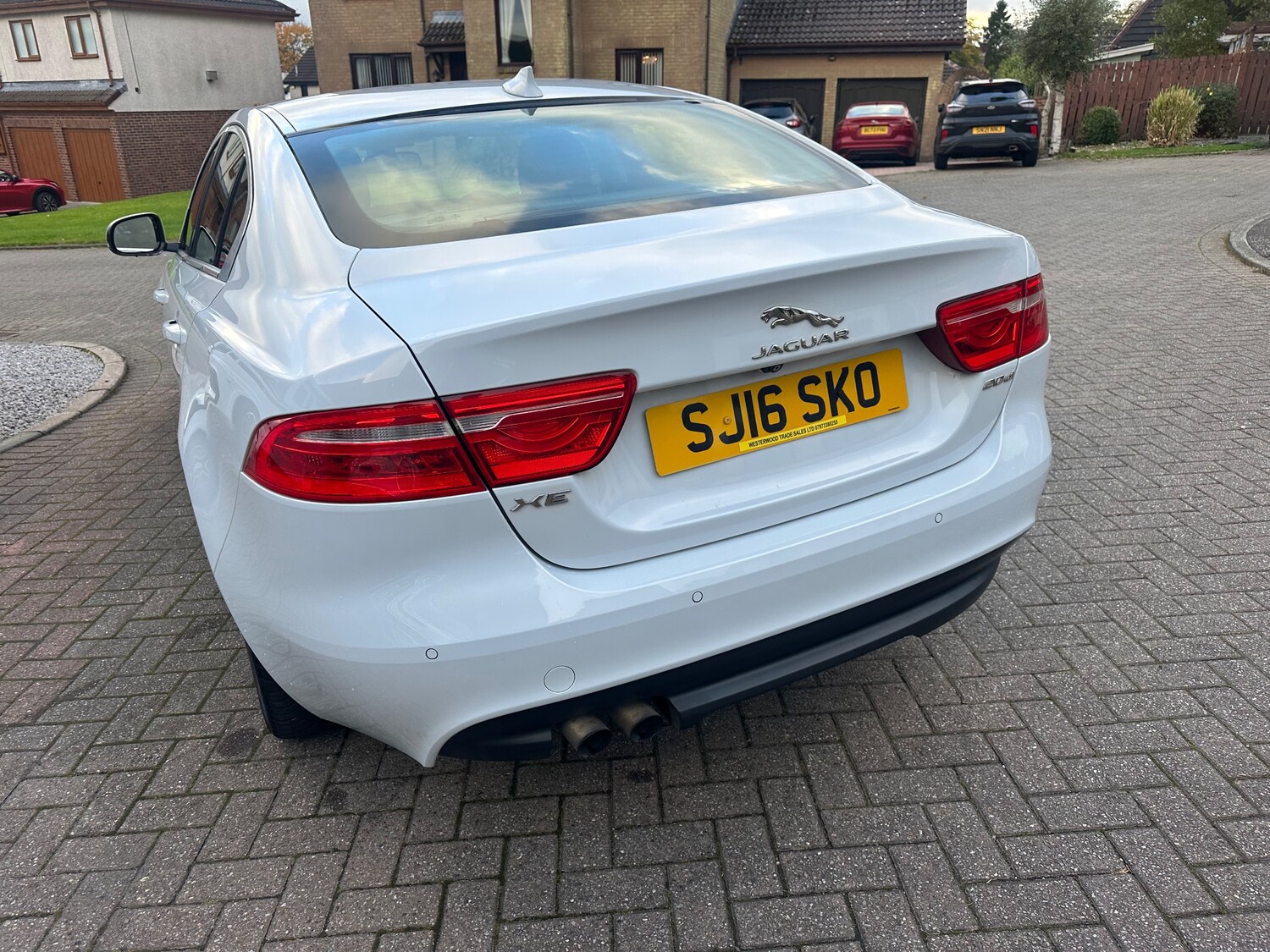 Used Jaguar XE 2016 for sale - 75598524: Photo 21