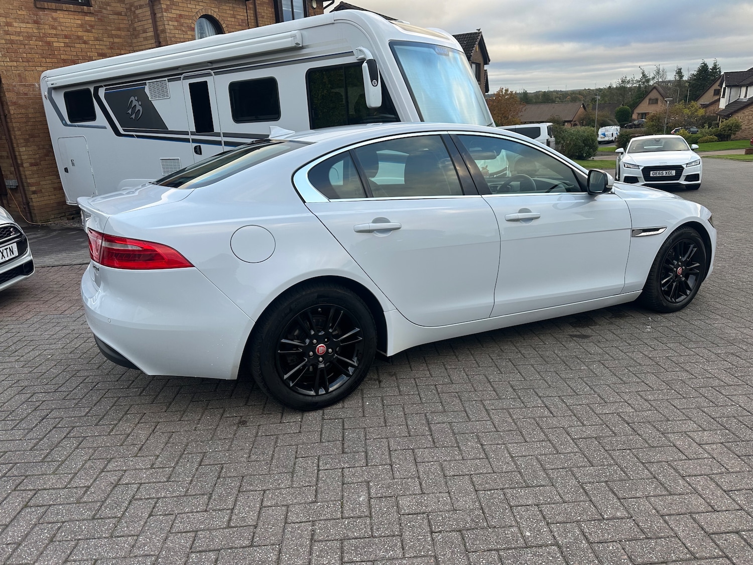 Used Jaguar XE 2016 for sale - 75598524: Photo 26