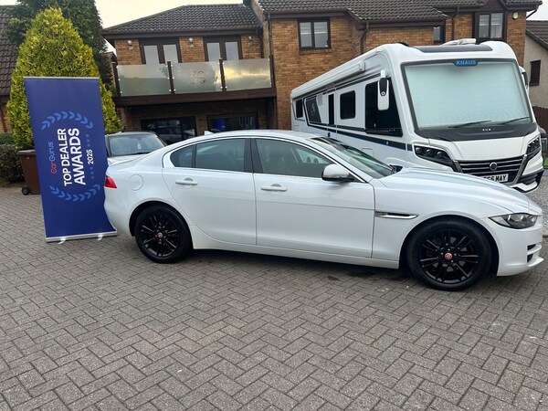 Used Jaguar XE 2016 for sale - 75598524: Photo 2