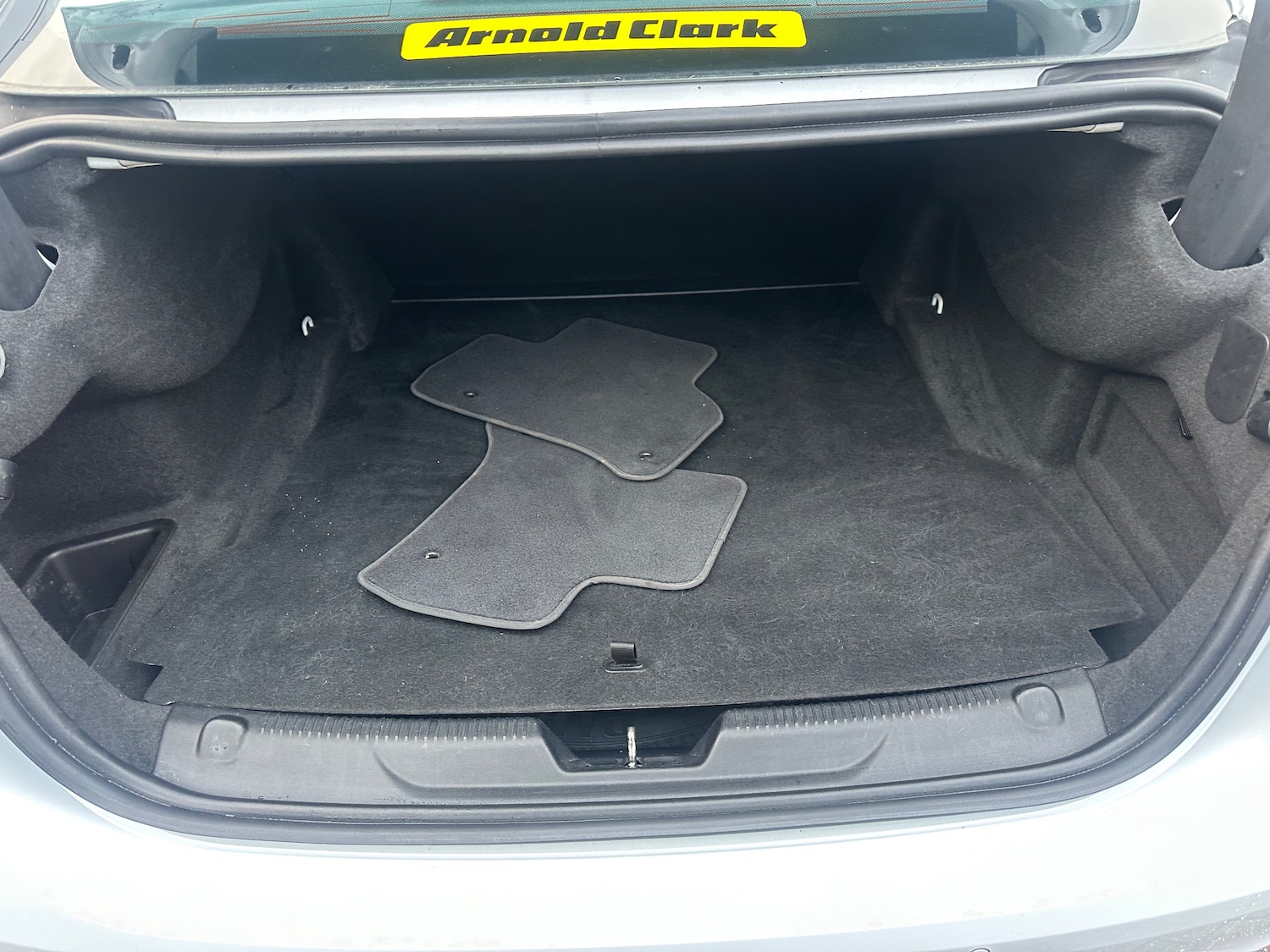 Used Jaguar XE 2016 for sale - 75598524: Photo 36