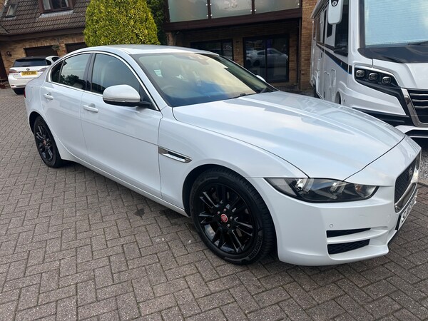 Used Jaguar XE 2016 for sale - 75598524: Photo 7