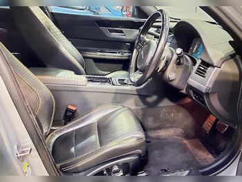 Used Jaguar XF 2019 for sale - 78726748: Photo