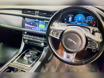 Used Jaguar XF 2019 for sale - 78726748: Photo