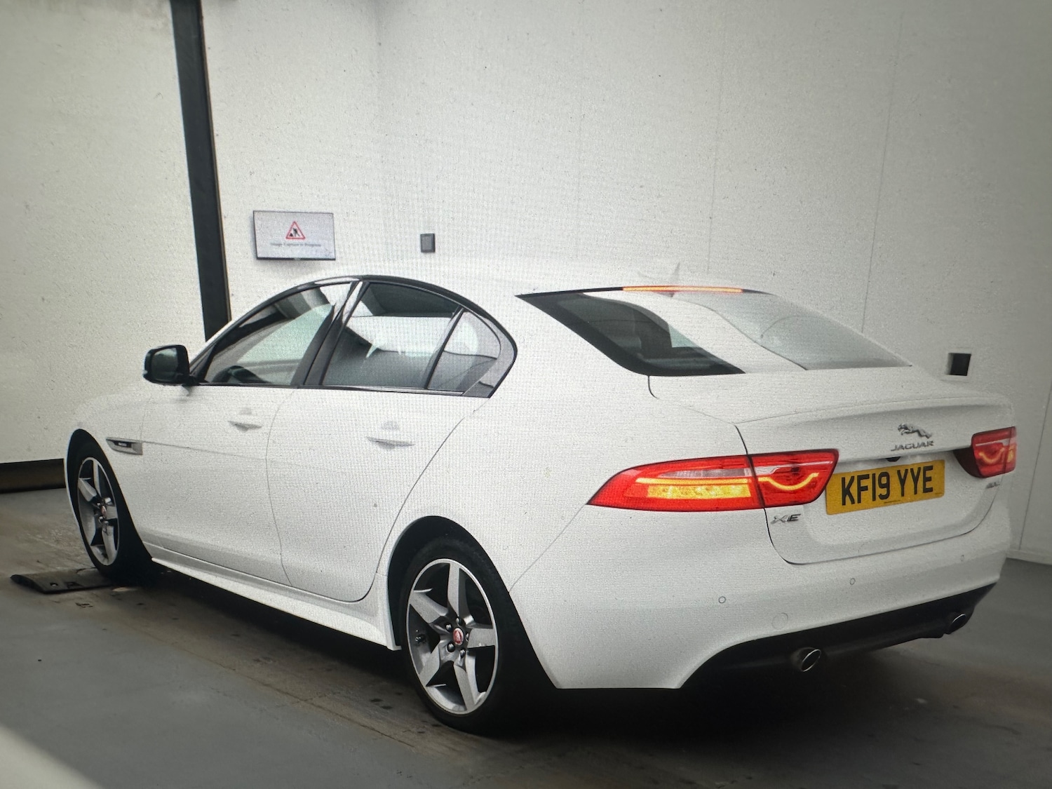 Used Jaguar XE for sale - 78201504: Photo 2