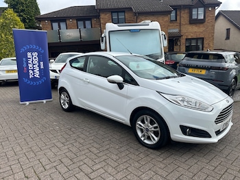 2016 (16) - 1.25 Zetec Hatchback 3dr Petrol Manual Euro 6 (82 ps)