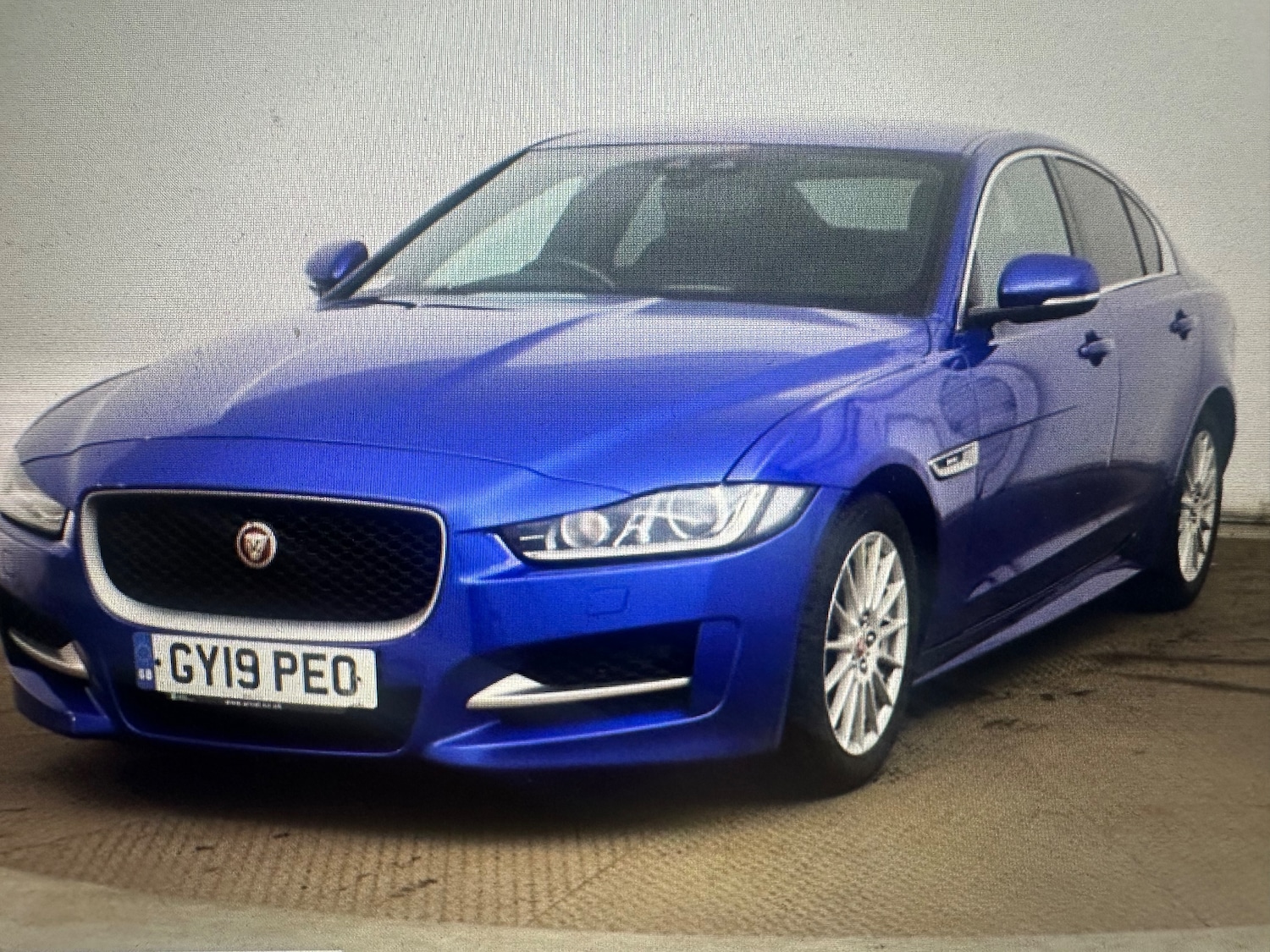 Used Jaguar XE 2019 for sale - 78150418: Photo 2