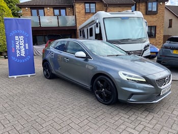 Used Volvo V40 2017 for sale - 79819023: Photo