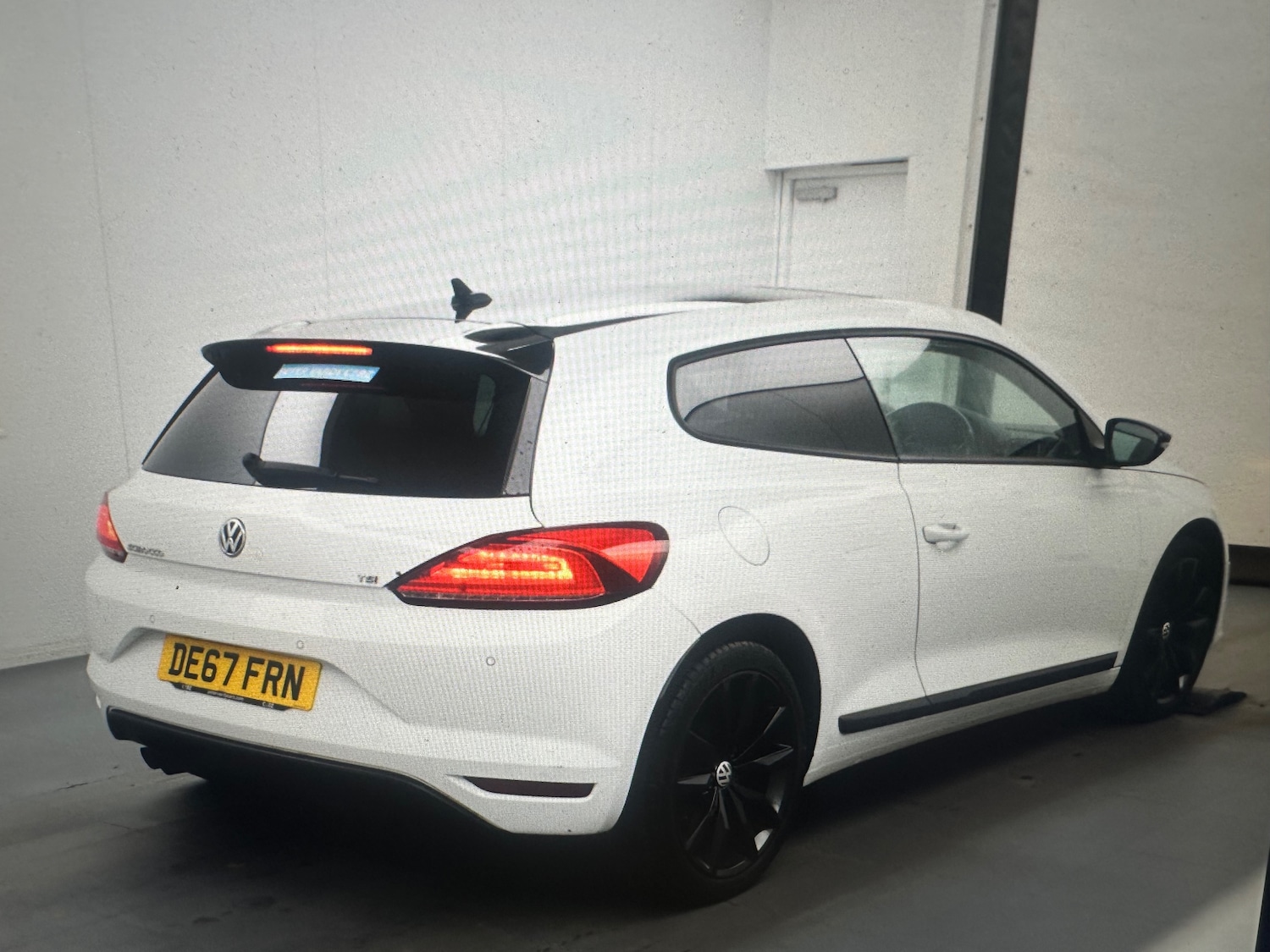 Used Volkswagen Scirocco 2017 for sale - 77834692: Photo 11