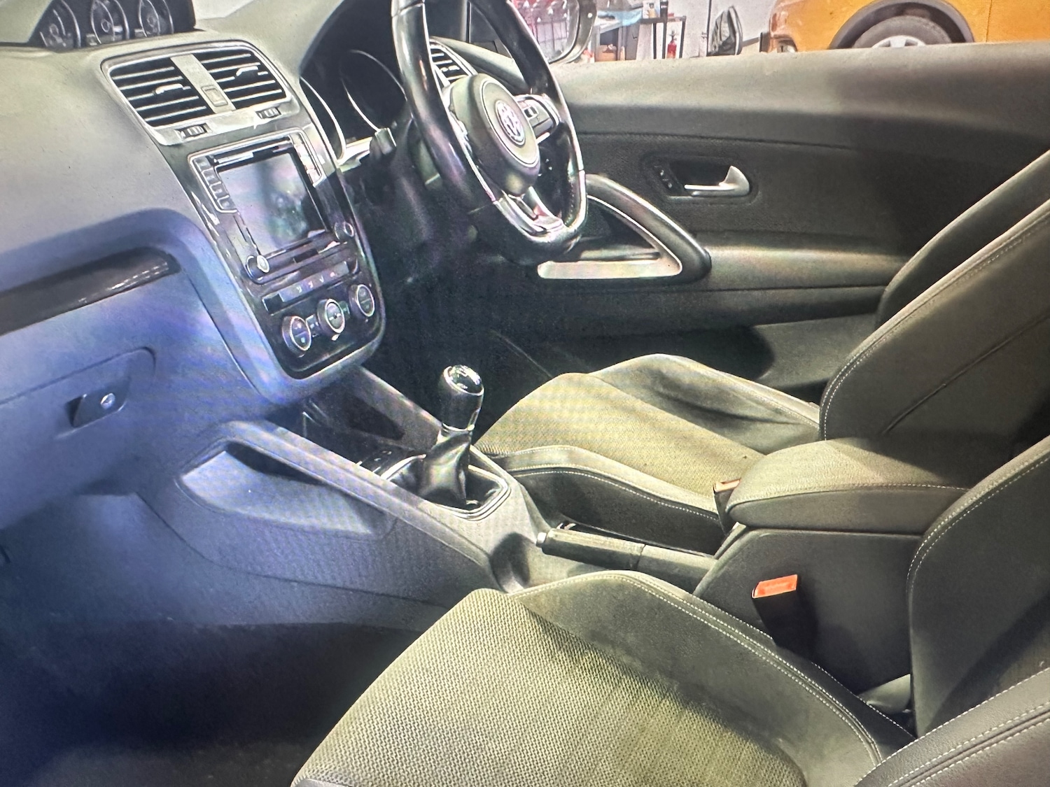 Used Volkswagen Scirocco 2017 for sale - 77834692: Photo 5