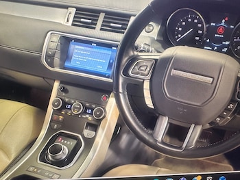 Used Land Rover Range Rover Evoque 2016 for sale - 78789299: Photo